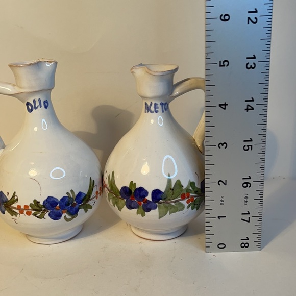 Vintage cruet set Hand-painted Italian pottery oil and vinegar cruets bottles - Picture 9 of 9